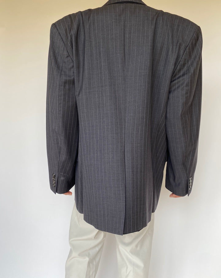 VINTAGE GREY PINSTRIPED RALPH LAUREN BLAZER 3273