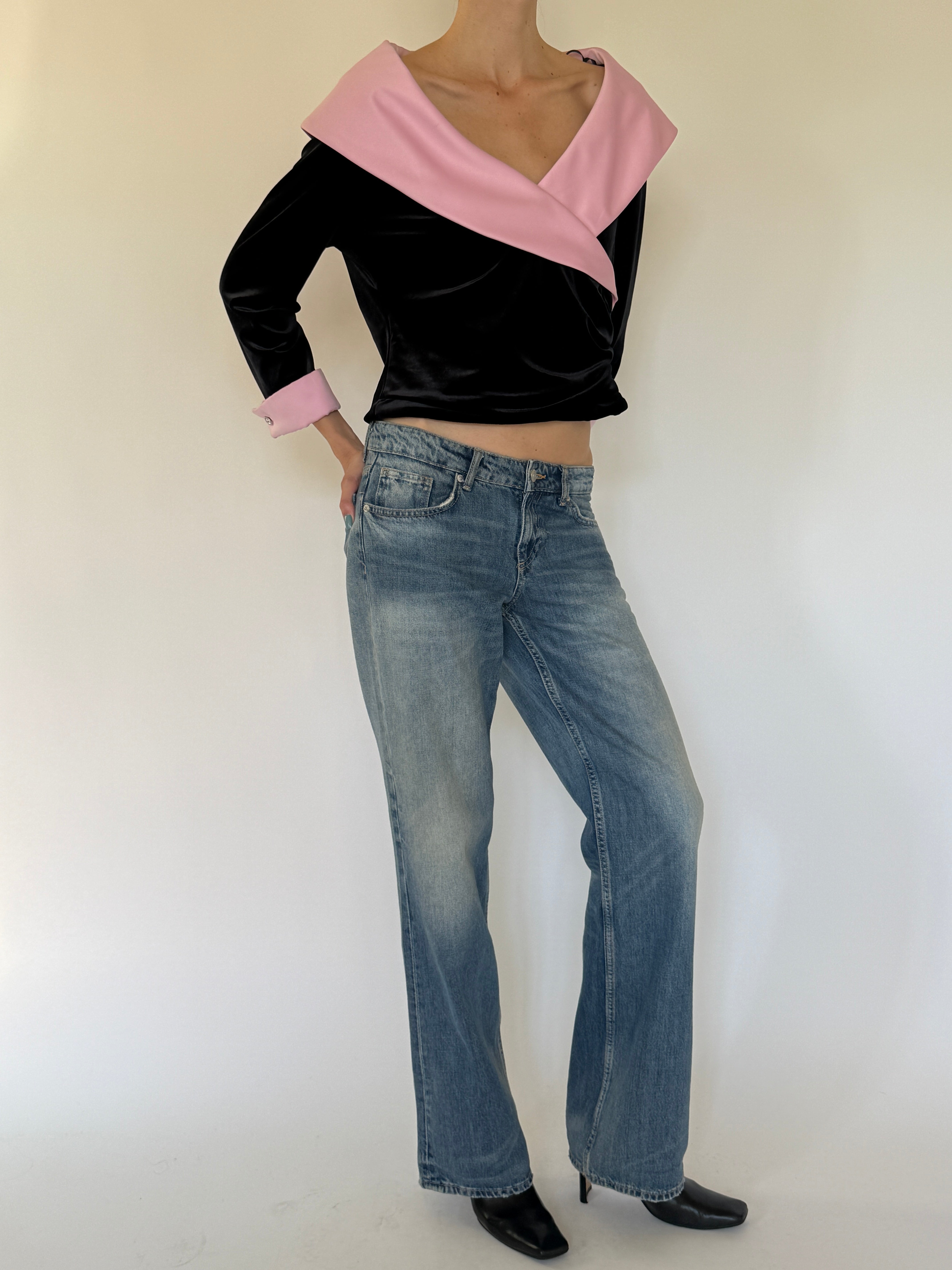 Vintage blush pink fold-over neckline detail