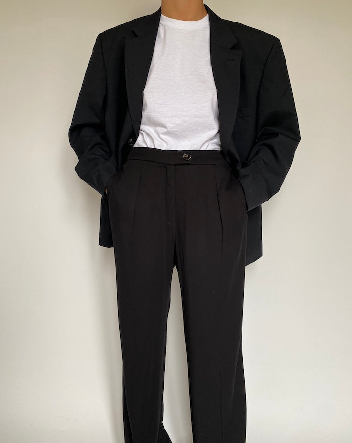 VINTAGE OVERSIZED SINGLE BREASTED BLACK BLAZER 2173