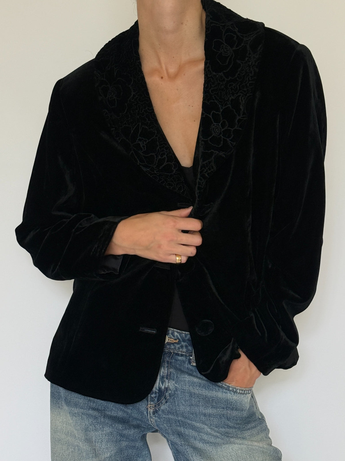 Vintage black velvet blazer front view