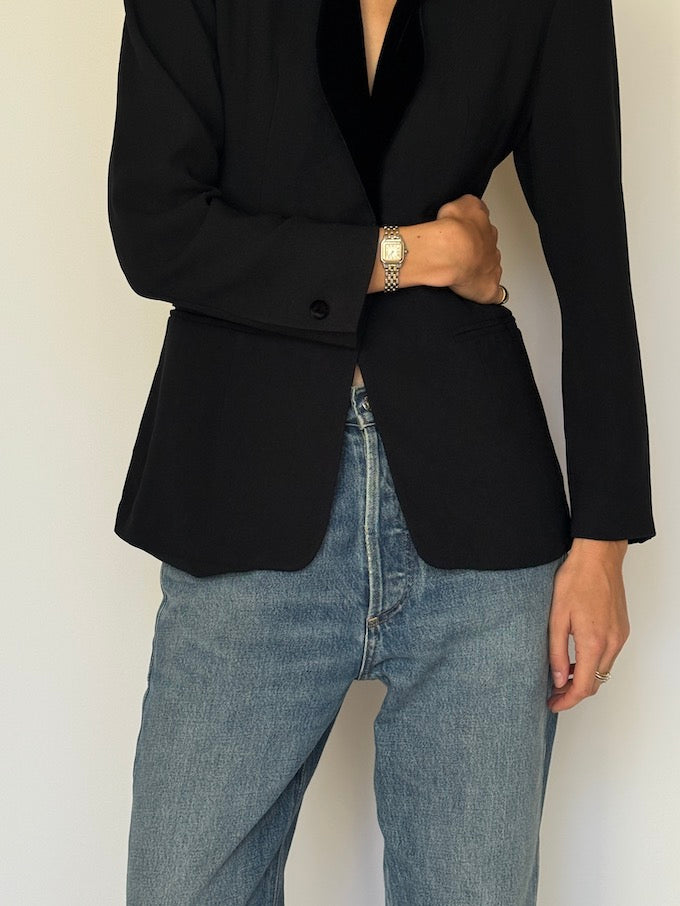 Vintage Black Blazer with Velvet Lapel 6596
