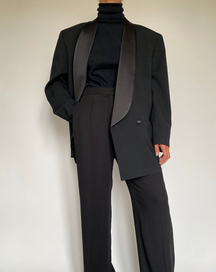 VINTAGE BLACK WOOL BLAZER 2195