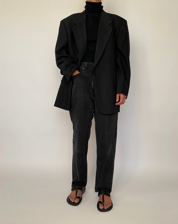 VINTAGE OVERSIZED BLACK BLAZER 2038