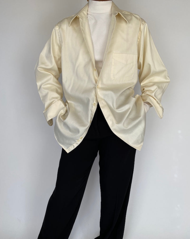 VINTAGE OFF-WHITE BUTTON DOWN LONG SLEEVE SHIRT 2142