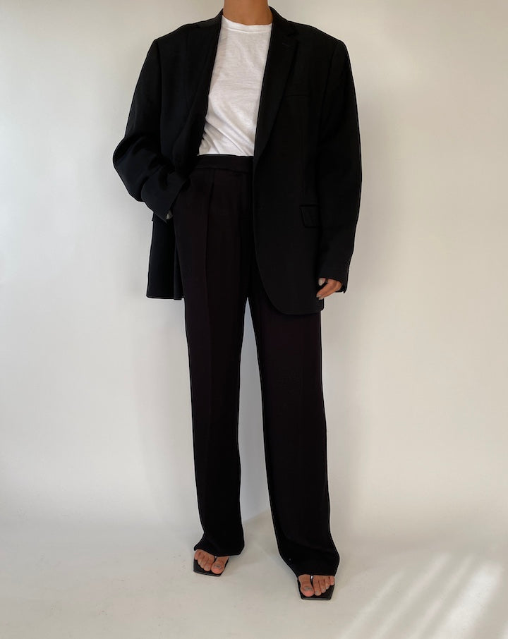 VINTAGE OVERSIZED BLACK BLAZER 2335