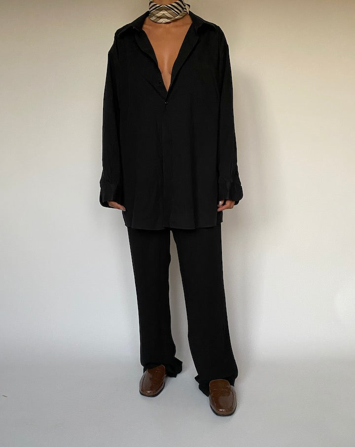 VINTAGE BLACK BUTTON DOWN LONG SLEEVE SHIRT 2397