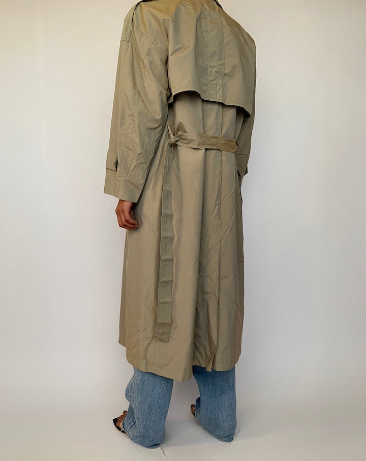 VINTAGE OVERSIZED BEIGE TRENCH COAT 2490