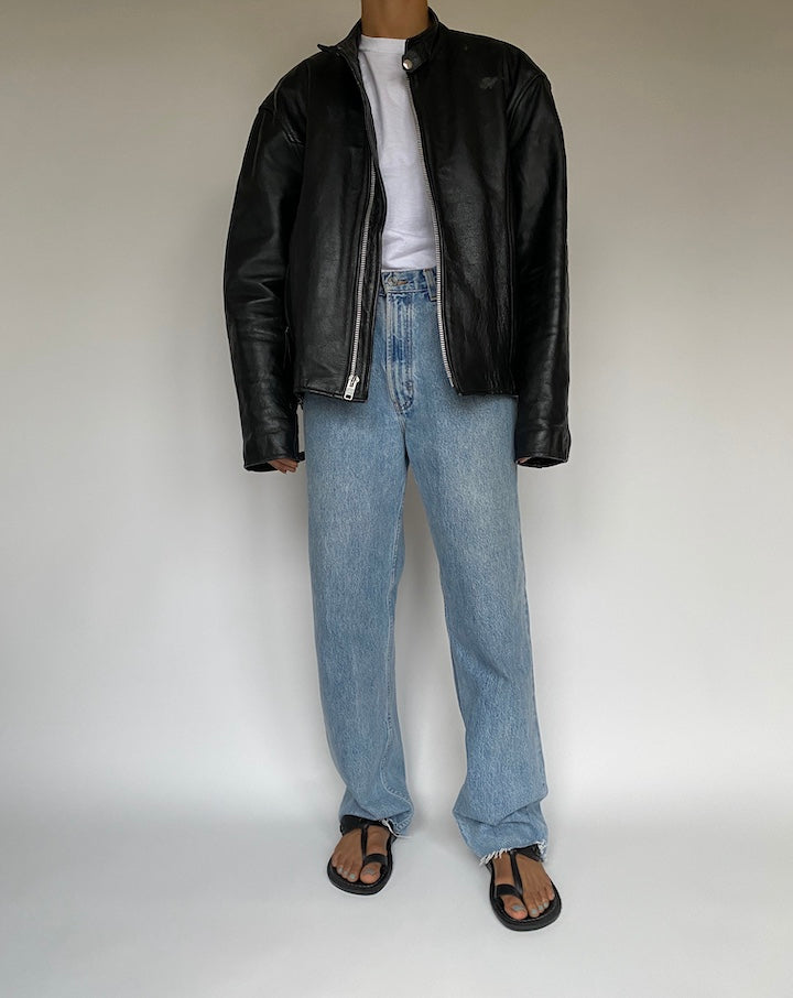 VINTAGE BLACK LEATHER JACKET 2597