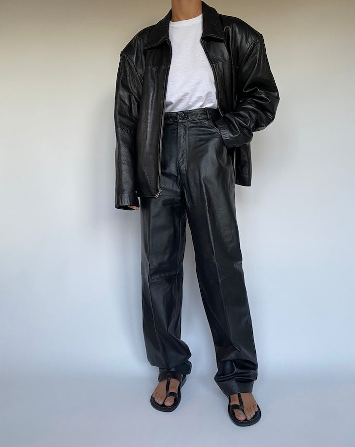 VINTAGE BLACK LEATHER JACKET 2649