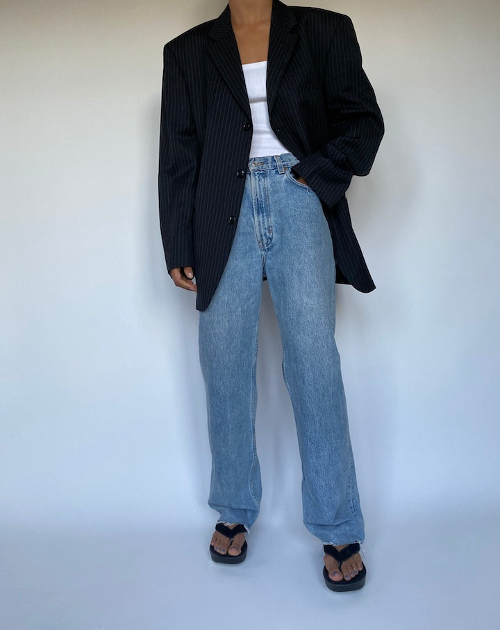 VINTAGE BLACK PINSTRIPED BLAZER 2773