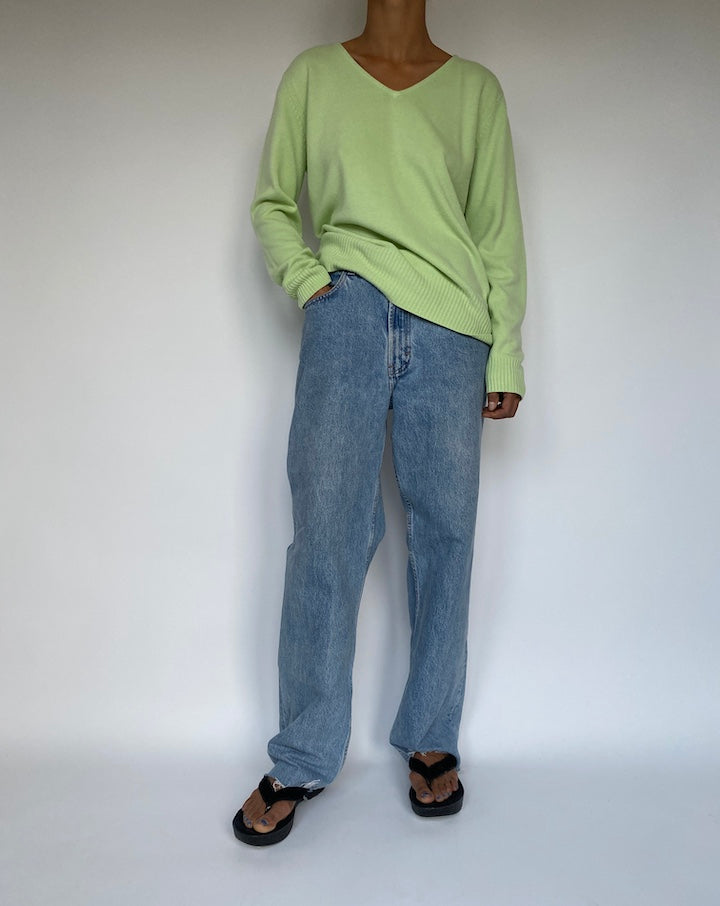 VINTAGE GREEN V-NECK SWEATER 2893