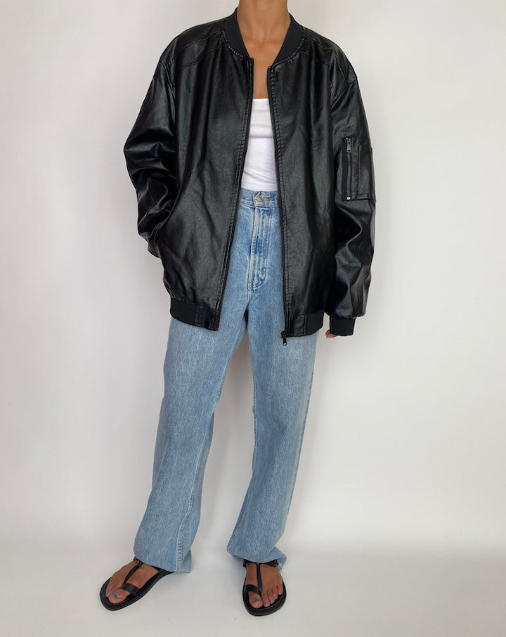 VINTAGE OVERSIZED BLACK LEATHER JACKET 2973