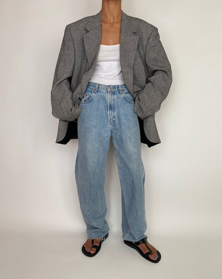 VINTAGE BLACK AND WHITE SINGLE BREASTED BLAZER 2982