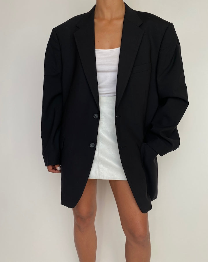 VINTAGE OVERSIZED BLACK BLAZER 3012