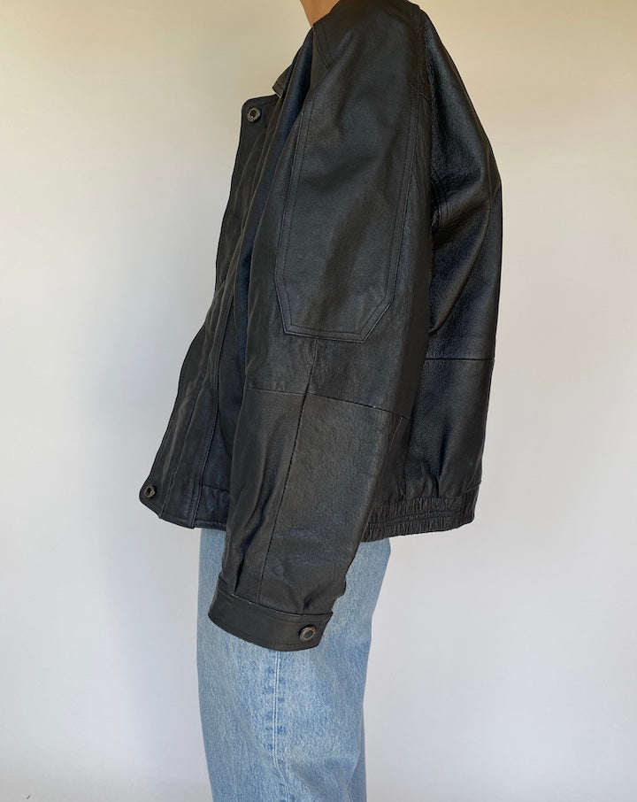 VINTAGE BLACK BOXY LEATHER JACKET 3200