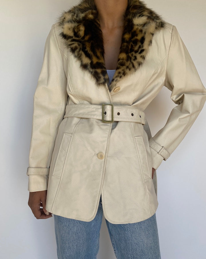 VINTAGE IVORY LEATHER TRENCH 3204