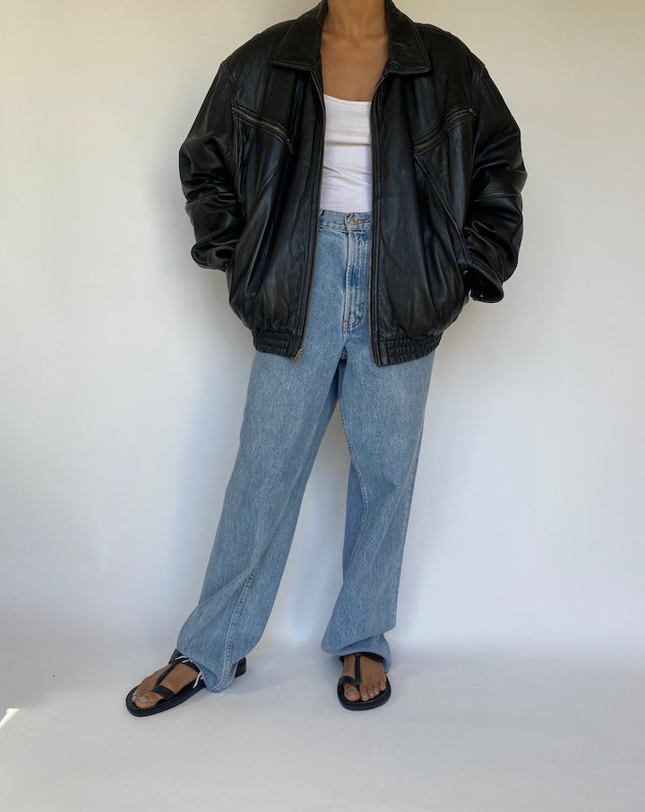 VINTAGE BLACK LEATHER JACKET 3209