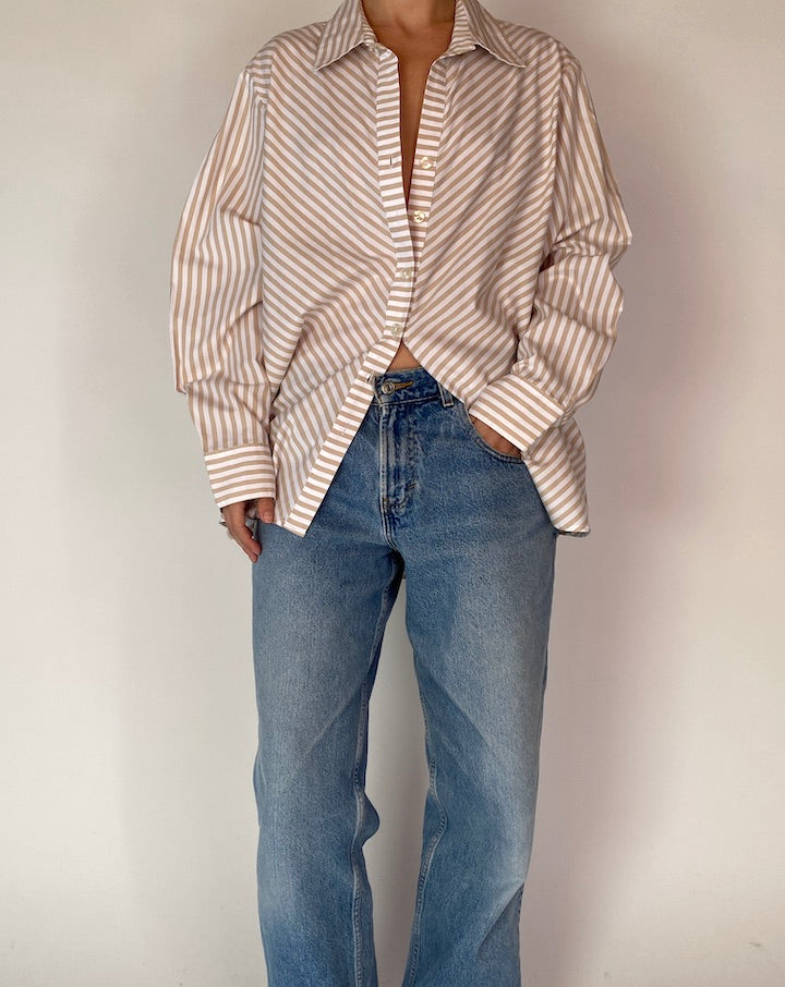 VINTAGE WHITE AND BEIGE STRIPED SHIRT 4238