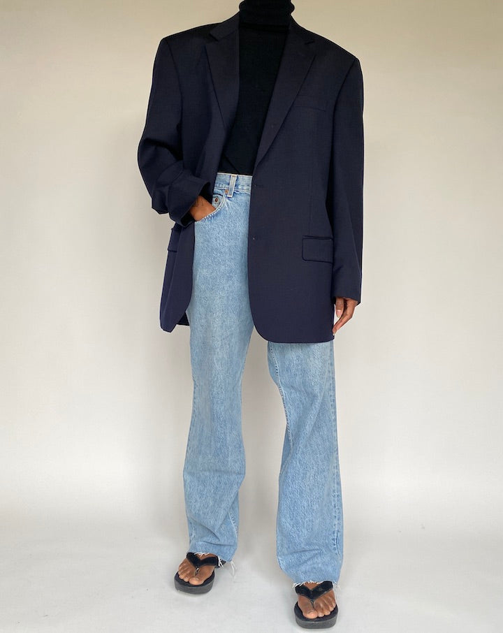 VINTAGE OVERSIZED BEAUTIFUL NAVY BLAZER 1718