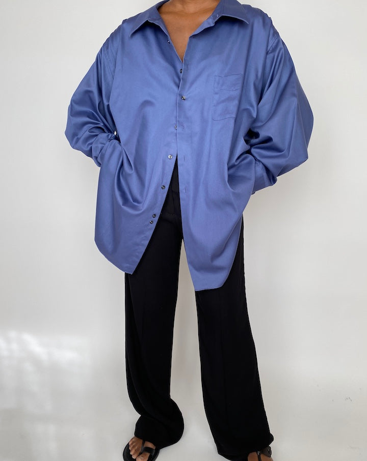 VINTAGE OVERSIZED BLUE BUTTON DOWN SHIRT 2008