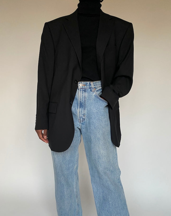 VINTAGE OVERSIZED BLACK BLAZER 1696