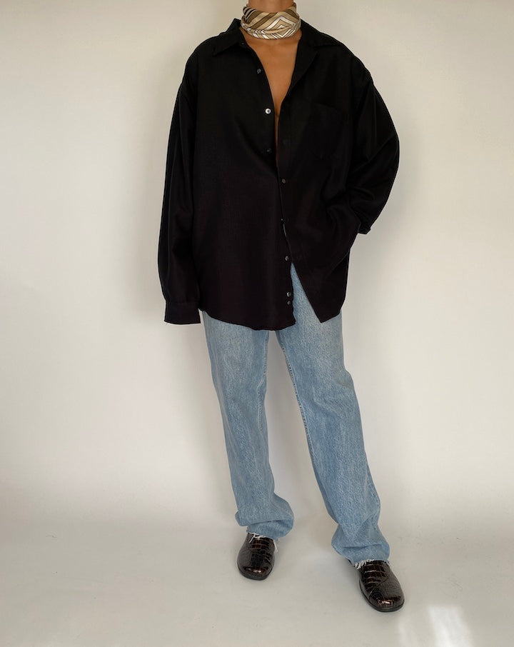 VINTAGE OVERSIZED BLACK BUTTON DOWN SHIRT 2280