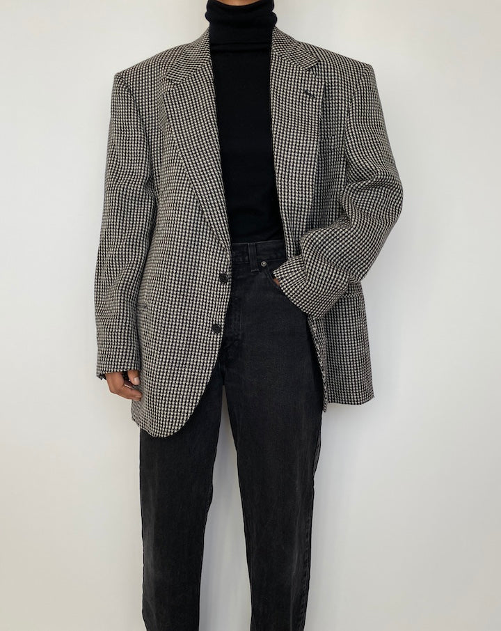 VINTAGE BLACK AND WHITE WOOL BLAZER 1679