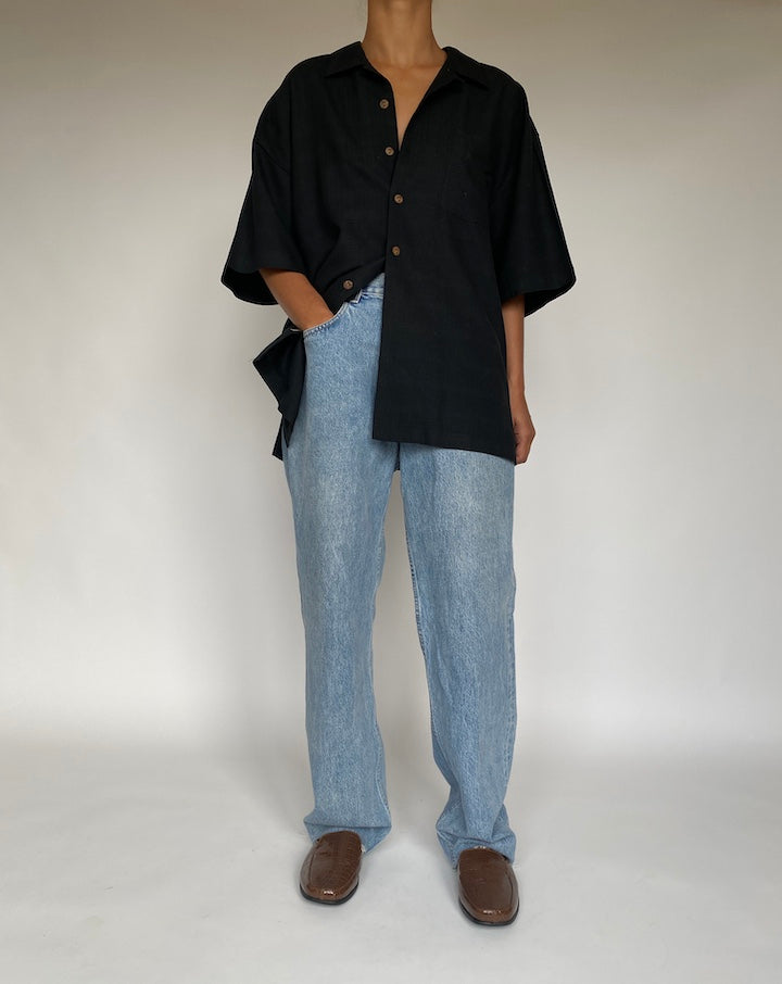 VINTAGE BLACK SHORT SLEEVE SILK SHIRT 1735