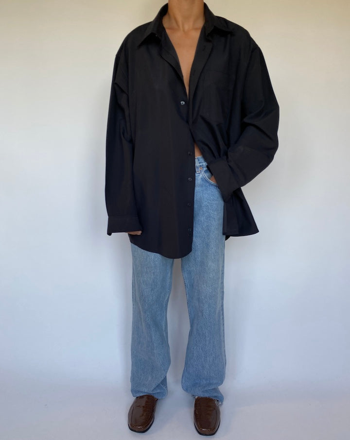 VINTAGE OVERSIZED BLACK BUTTON DOWN SHIRT 1549