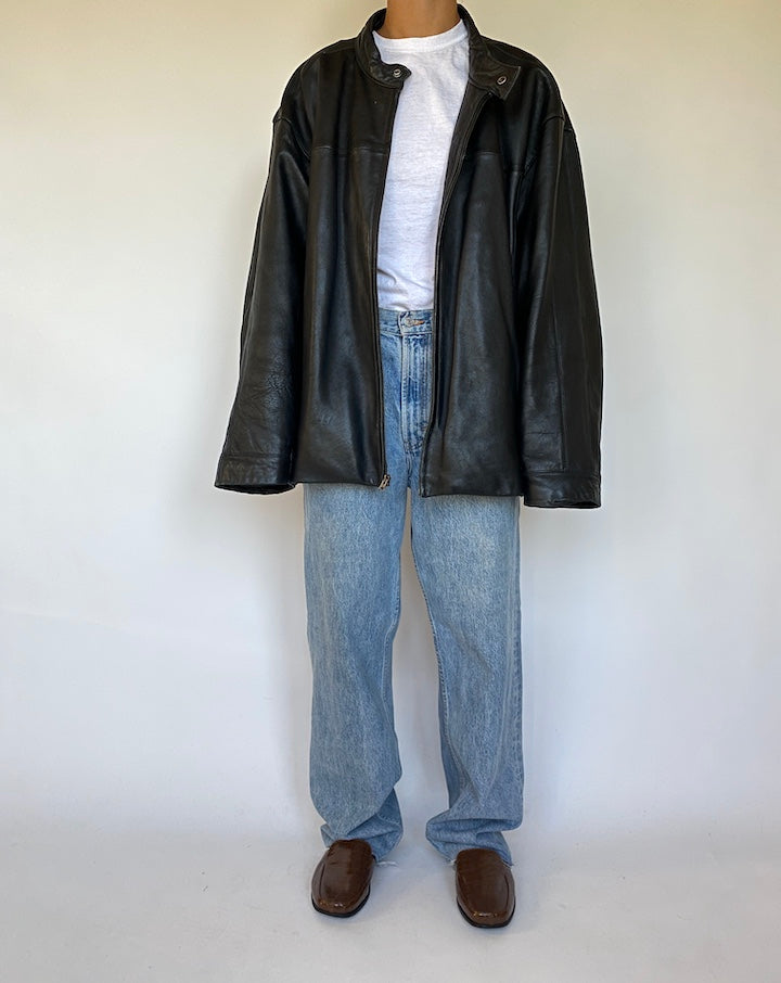 VINTAGE OVERSIZED BLACK LEATHER JACKET 1578