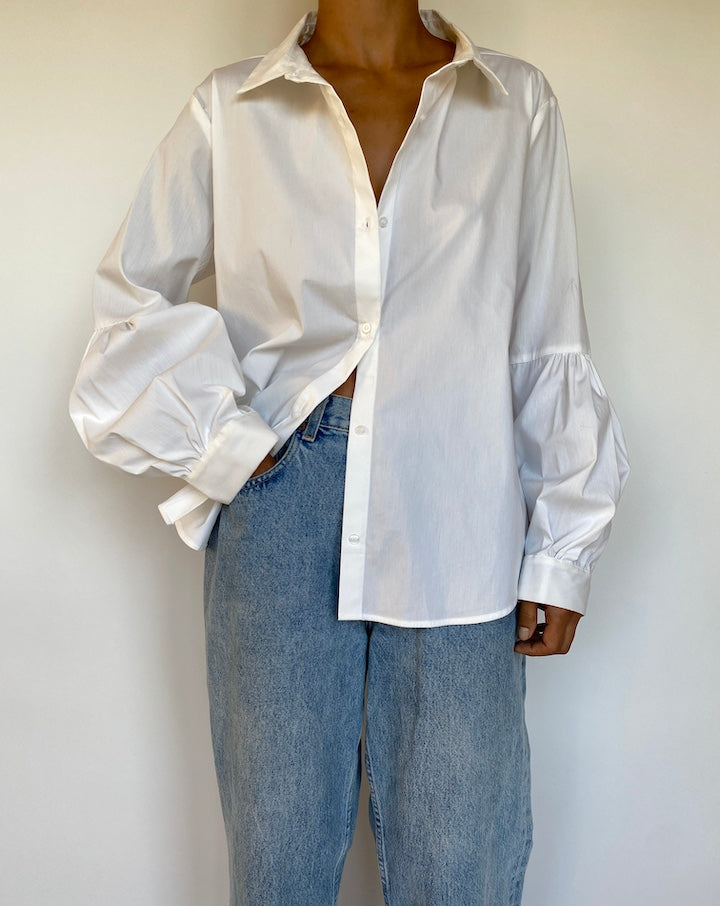 VINTAGE WHITE CALVIN KLEIN BLOUSE 1668