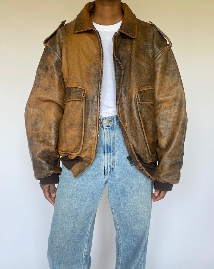 VINTAGE BROWN OVERSIZED BOMBER LIKE LEATHER JACKET 4939