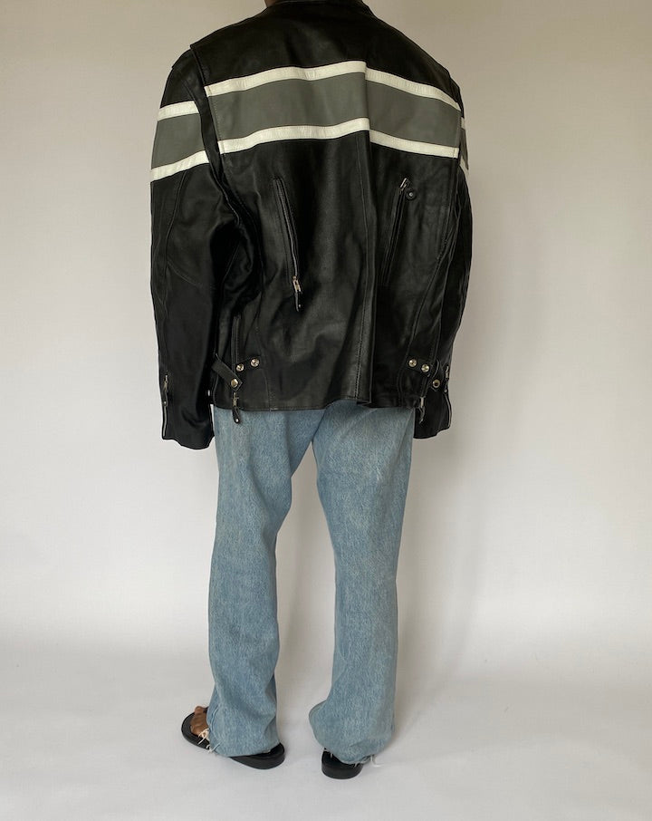 VINTAGE BLACK LEATHER JACKET 5058