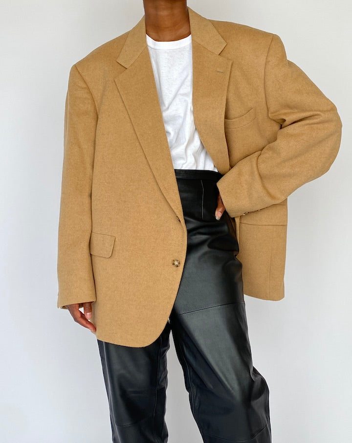 VINTAGE OVERSIZED CAMEL COLORED CASHMERE BLAZER 4747