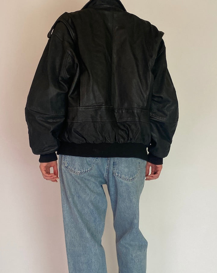 VINTAGE BLACK BOMBER LIKE LEATHER JACKET 4994