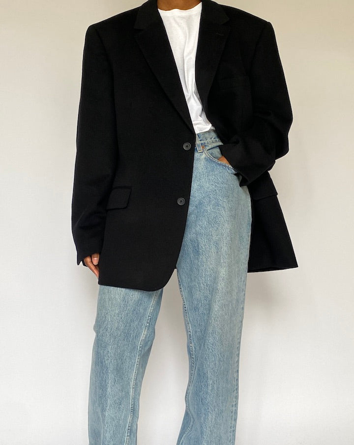VINTAGE OVERSIZED BLACK BLAZER 5041
