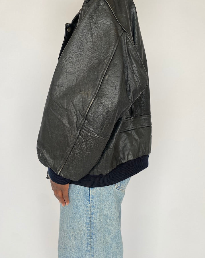VINTAGE BLACK LEATHER JACKET 5011