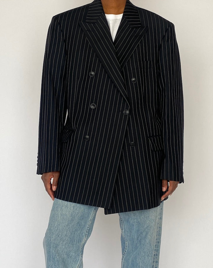VINTAGE BLACK PINSTRIPED WOOL BLAZER 5161