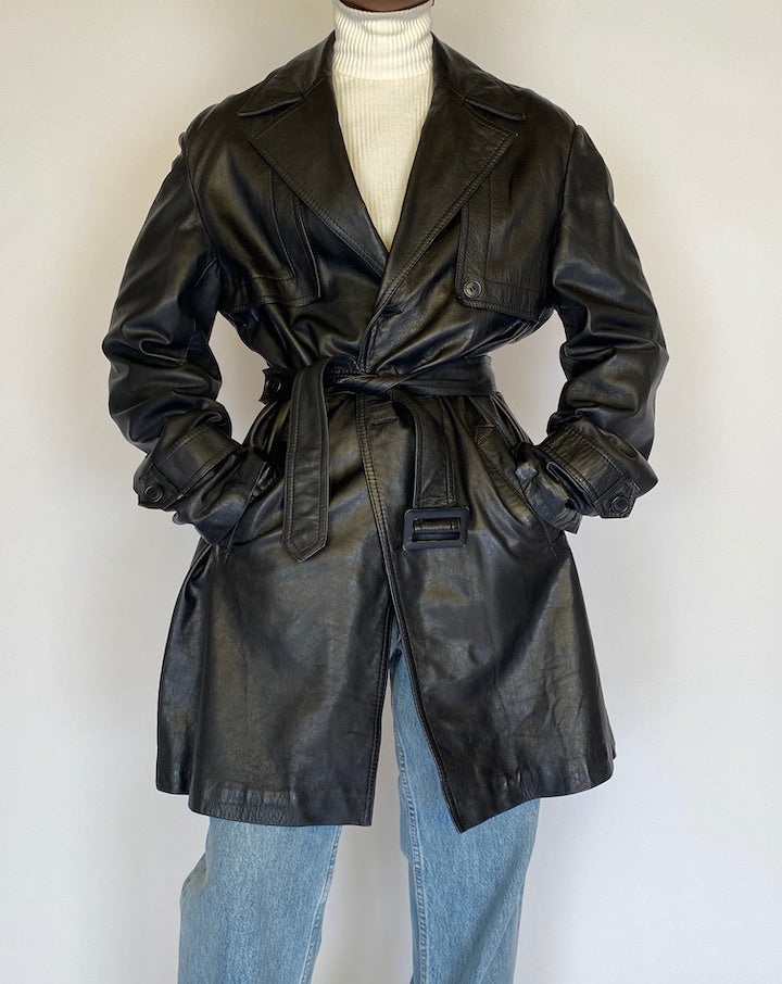 VINTAGE BLACK LEATHER TRENCH 4500