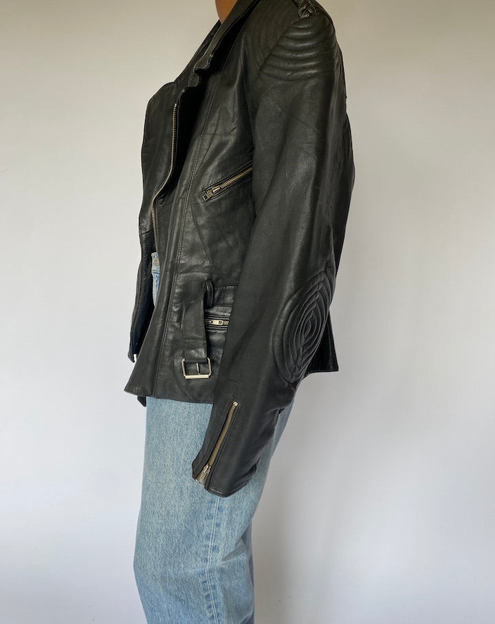 VINTAGE BLACK LEATHER JACKET 4941