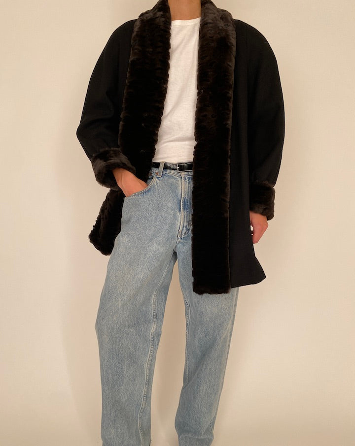 Vintage Black Wool Coat With Faux Fur Collar 4664