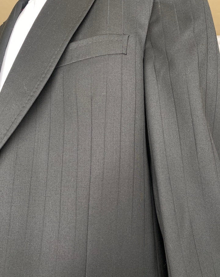 Vintage Oversized Black Pinstriped Wool Blazer 5157