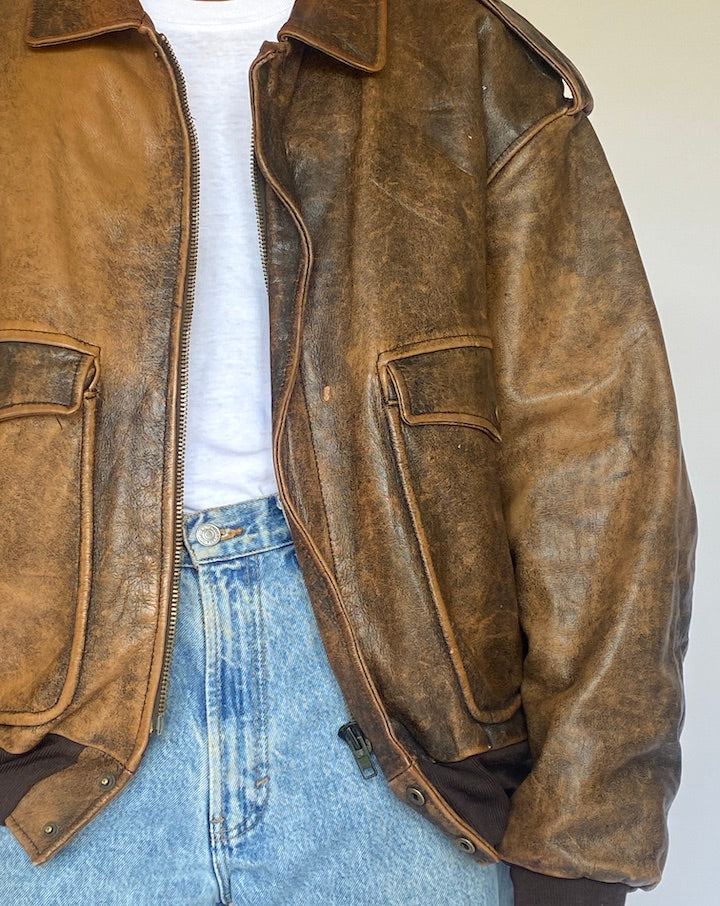 VINTAGE BROWN OVERSIZED BOMBER LIKE LEATHER JACKET 4939