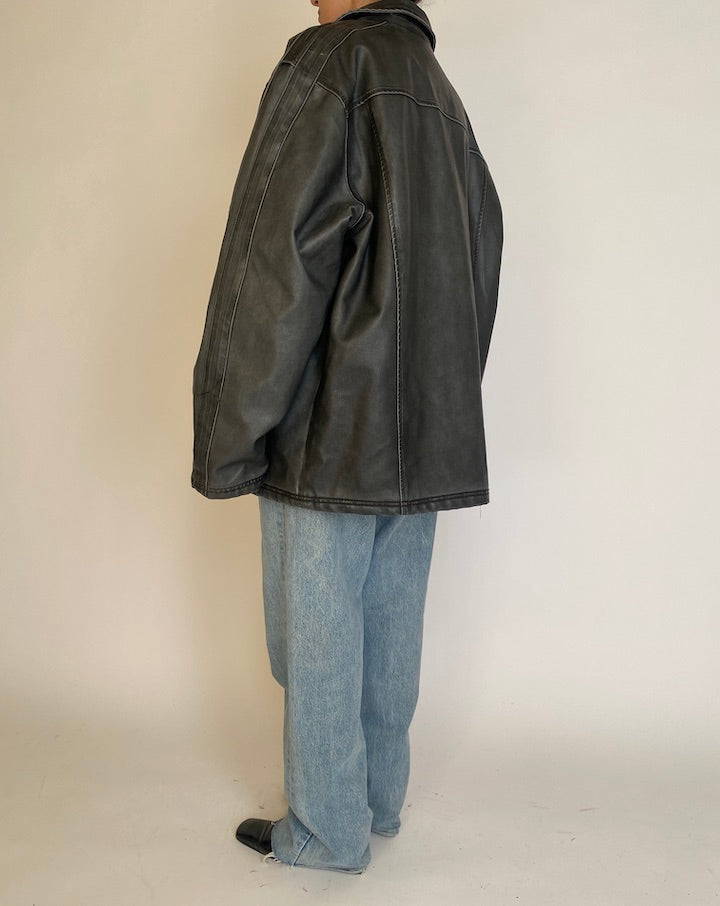 VINTAGE OVERSIZED BLACK FAUX LEATHER JACKET 4603