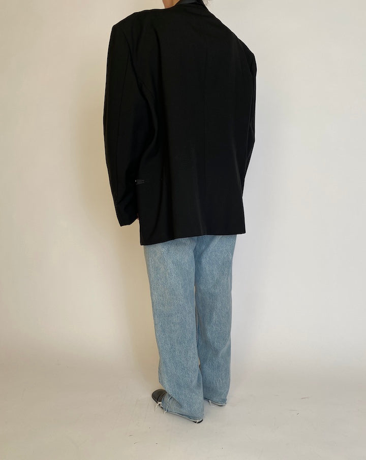 VINTAGE OVERSIZED BLACK BLAZER 4580