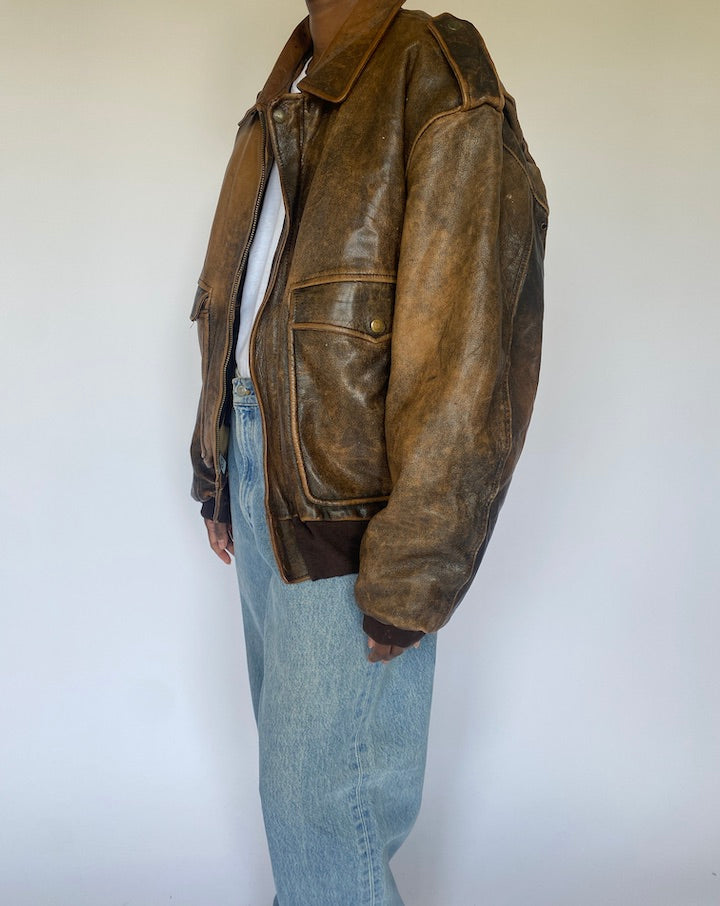 VINTAGE BROWN OVERSIZED BOMBER LIKE LEATHER JACKET 4930
