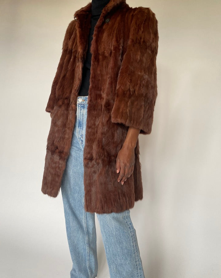 VINTAGE BROWN FUR COAT 4383