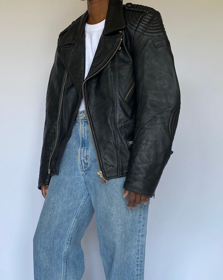 VINTAGE BLACK LEATHER JACKET 4931