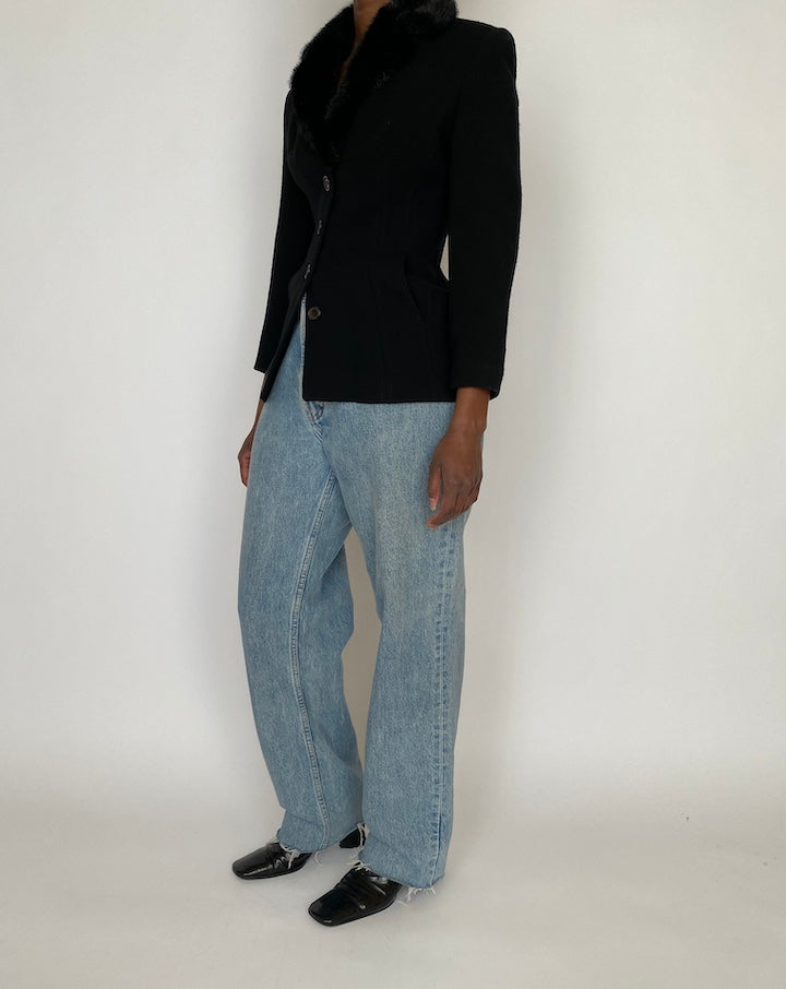 VINTAGE BLACK BEAUTIFUL CARDIGAN/BLAZER WITH FAUX FUR COLLAR 4662