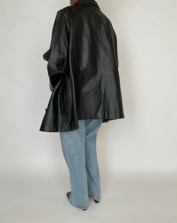 VINTAGE OVERSIZED BLACK LEATHER JACKET 4655